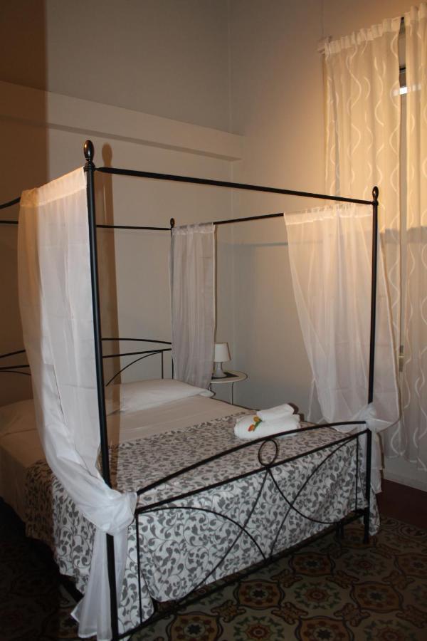 I 2 Puttini Bed and Breakfast Catánia Buitenkant foto