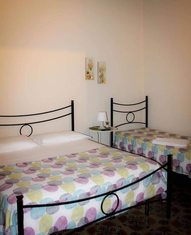 I 2 Puttini Bed and Breakfast Catánia Buitenkant foto